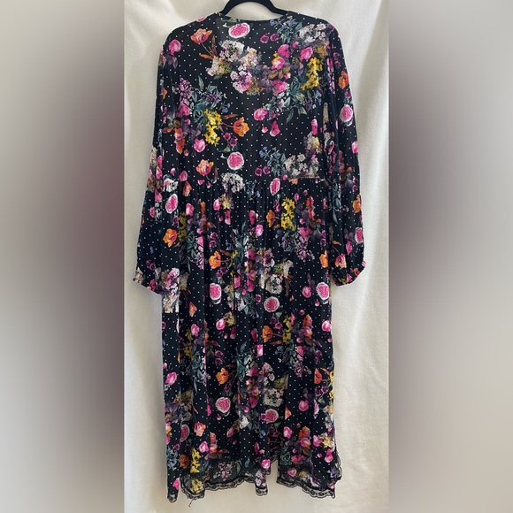 Torrid Crepe Lace Trim Kimono Duster 1X Floral Cottagecore Whimsigoth *FLAW* - Picture 3 of 13